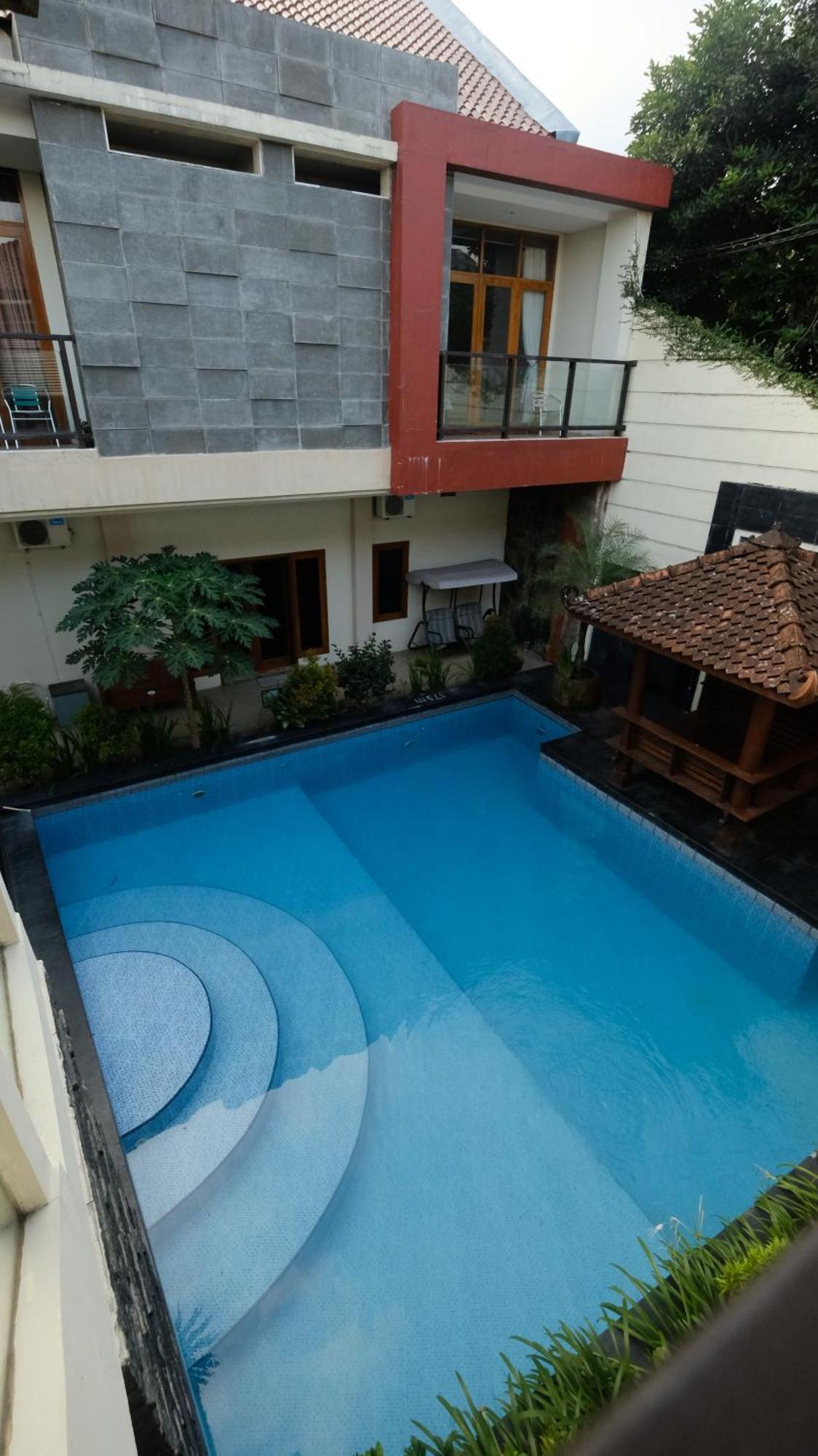 Griya Desa Hotel & Pool Селеман Екстер'єр фото